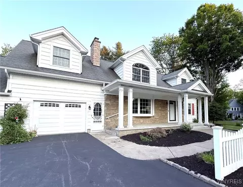 286 Porterville Rd, Aurora, NY 14052