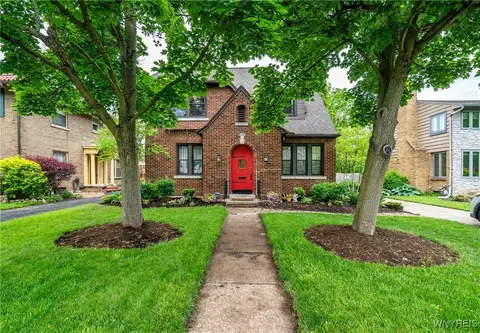 1078 Amherst St, Buffalo, NY 14216