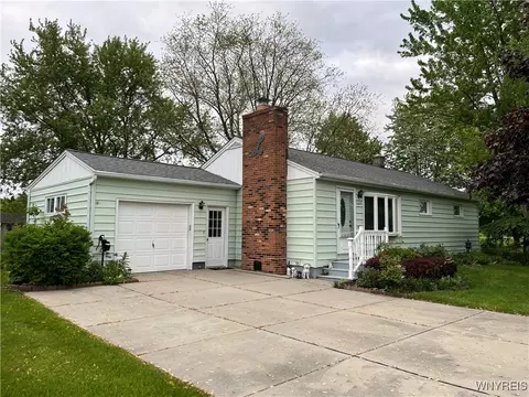 1603 Lockport Rd, Porter, NY 14174
