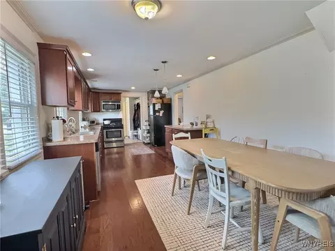27 Eagle St, Amherst, NY 14221 photo 10