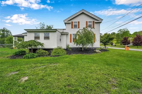 175 Salt Rising Rd, Bolivar, NY 14715