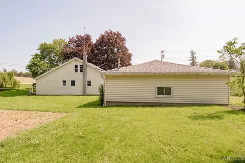 Exterior - 7113 Lagrange Rd, Perry, NY 14530 photo 4 of 5