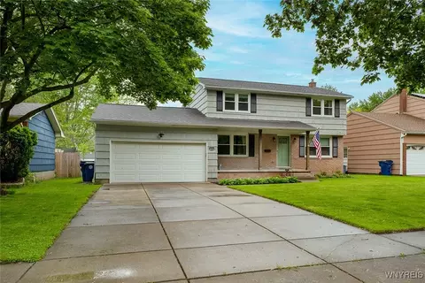 145 Ponderosa Dr, Amherst, NY 14221