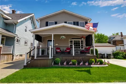 115 E Hazeltine Ave, Kenmore, NY 14217