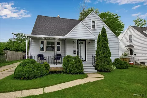 126 Midland Dr, Cheektowaga, NY 14225