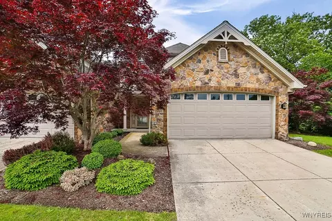330 Tennyson Ter, Amherst, NY 14221