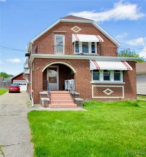 1817 Electric Ave, Lackawanna, NY 14218