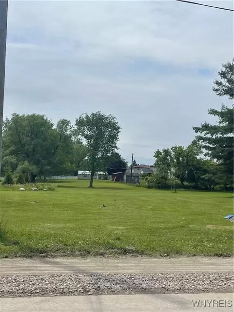 125 Terrace Blvd, West Seneca, NY 14224
