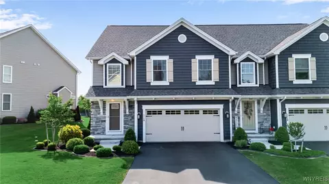 124 Northill Dr #A, Amherst, NY 14221