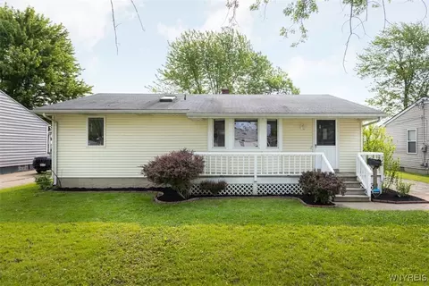 285 Belmont Ct E, North Tonawanda, NY 14120