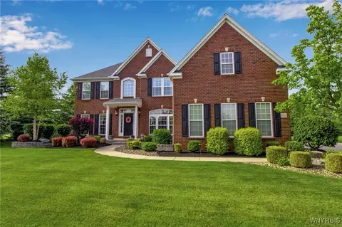 9100 Beech Meadow Ct, Clarence Center, NY 14032