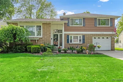 122 Ava Ln, Amherst, NY 14221
