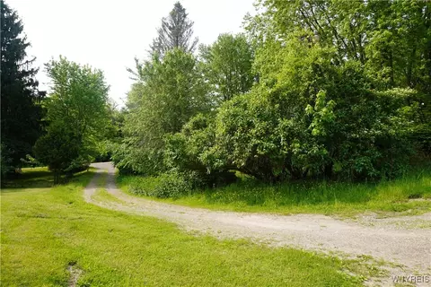 4598 E Becker Rd, Collins, NY 14034 photo 4