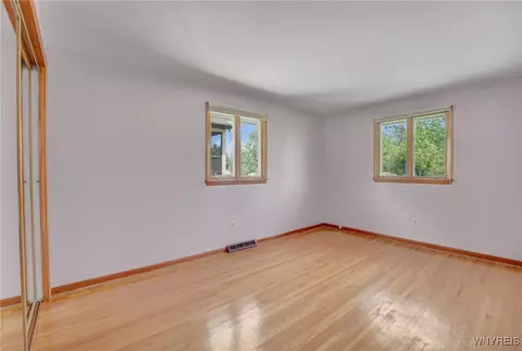 Bedroom - 61 Caesar Blvd, Amherst, NY 14221 photo 2 of 5