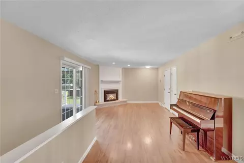 Living - 61 Caesar Blvd, Amherst, NY 14221 photo 5 of 7