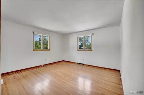 Bedroom - 61 Caesar Blvd, Amherst, NY 14221 photo 4 of 5