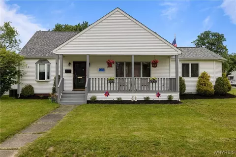 108 Argus Dr, Depew, NY 14043