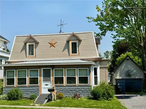 166 State St, Batavia, NY 14020