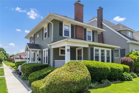 749 Colvin Blvd, Kenmore, NY 14217