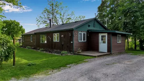 5648 Godfreys Pond, Bergen, NY 14416