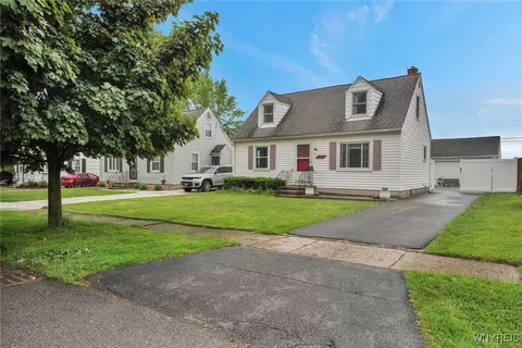 102 Princeton Ct, Cheektowaga, NY 14225