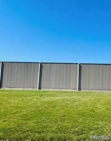 188 56th St, Niagara Falls, NY 14304