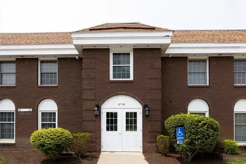 27 Bristol Dr #A, Amherst, NY 14228