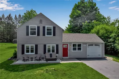 4987 Kraus Rd, Clarence, NY 14031