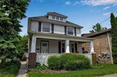 131 Green St, Lockport, NY 14094