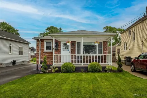 157 73rd St, Niagara Falls, NY 14304