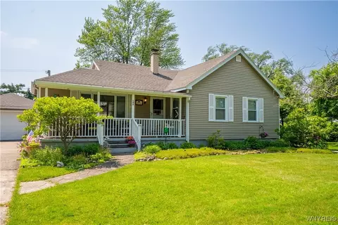 146 Mildred Dr, Cheektowaga, NY 14225