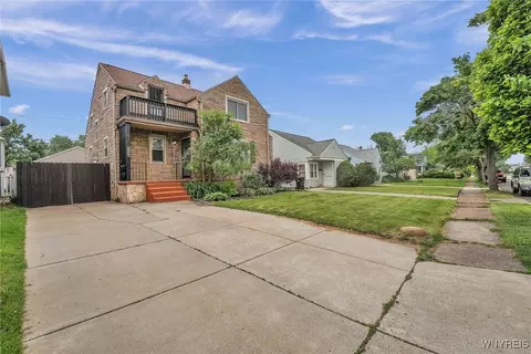 140 Hoover Ave, Kenmore, NY 14217