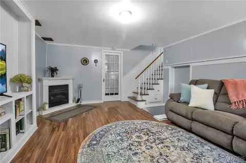Living - 669 Quaker Rd, Aurora, NY 14052 photo 1 of 3