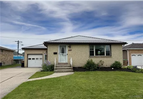 253 Lydia Ln, Cheektowaga, NY 14225