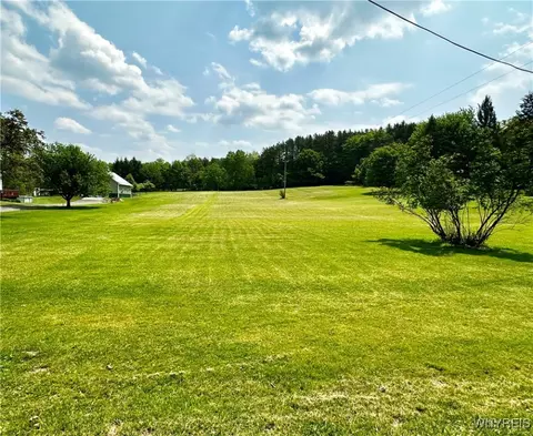 1308 Vl Grover Rd, Aurora, NY 14052