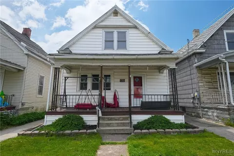 132 Weiss St, Buffalo, NY 14206