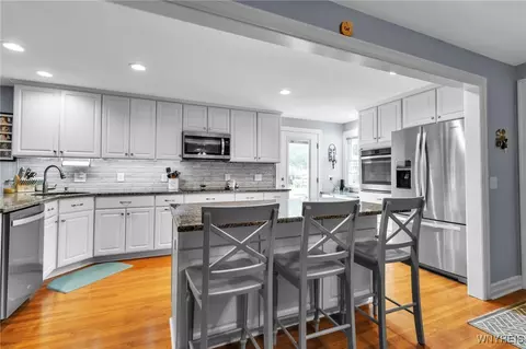 59 Exeter Rd, Amherst, NY 14221 photo 7
