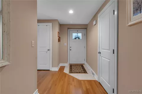 59 Exeter Rd, Amherst, NY 14221 photo 4