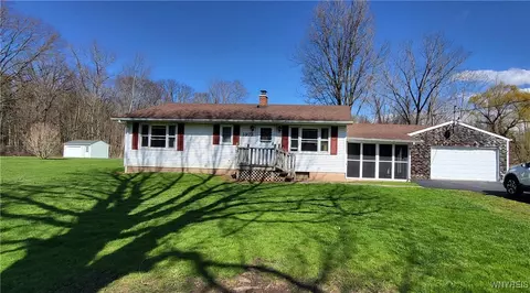 1973 Quaker Rd, Somerset, NY 14012