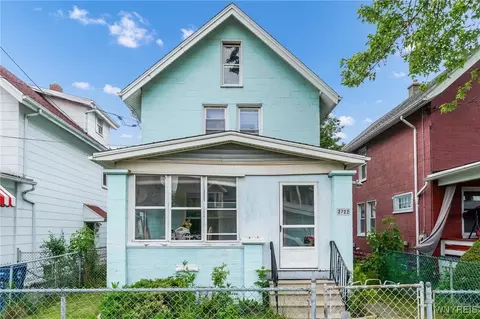 2722 Pierce Ave, Niagara Falls, NY 14301