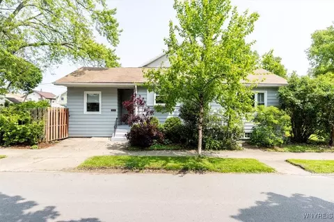 310 Mckinley Pkwy, Buffalo, NY 14220