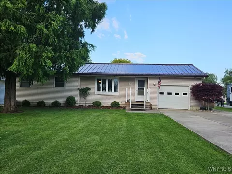 191 Northwood Ave, West Seneca, NY 14224