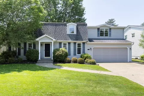 117 Halwill Dr, Amherst, NY 14226