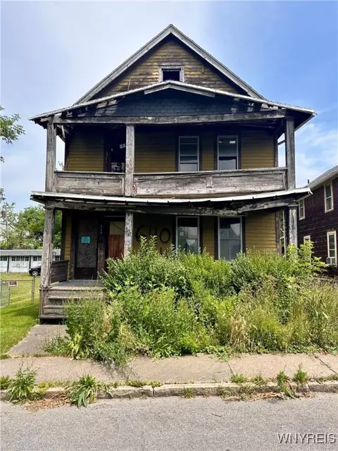 640 Elmwood Ave, Niagara Falls, NY 14301