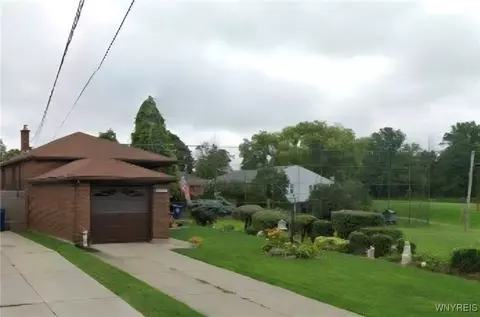 3526 Ontario Ave, Niagara Falls, NY 14305