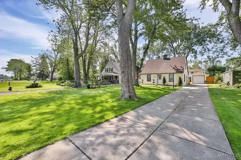 235 Koenig Rd, Tonawanda, NY 14150