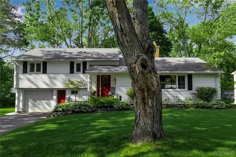 99 N Lincoln Ave, Orchard Park, NY 14127