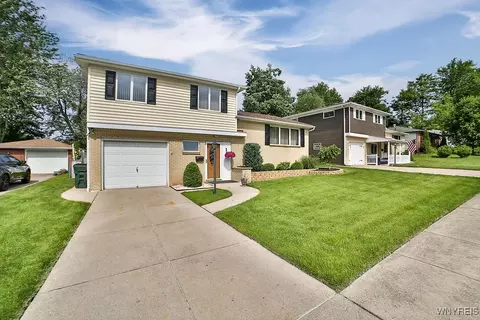 48 Kibler Dr, Depew, NY 14043