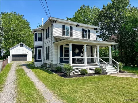 164 N Main St N, Warsaw, NY 14569
