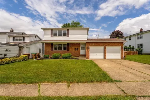 236 N Seine Dr, Cheektowaga, NY 14227